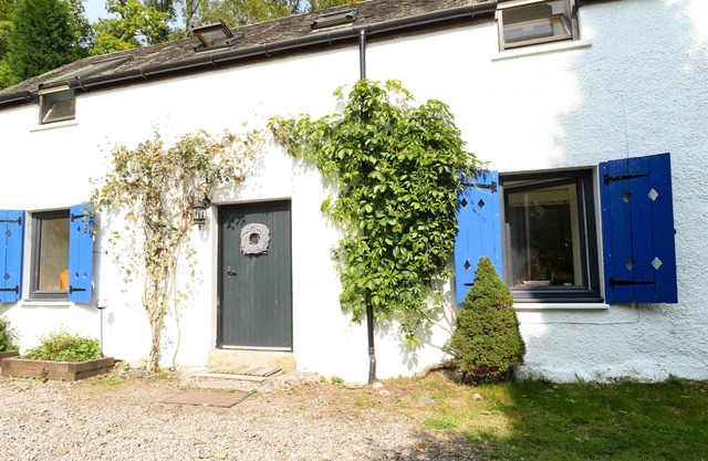 GORRIE'S LAIR, family friendly, with open fire in Spean Bridge