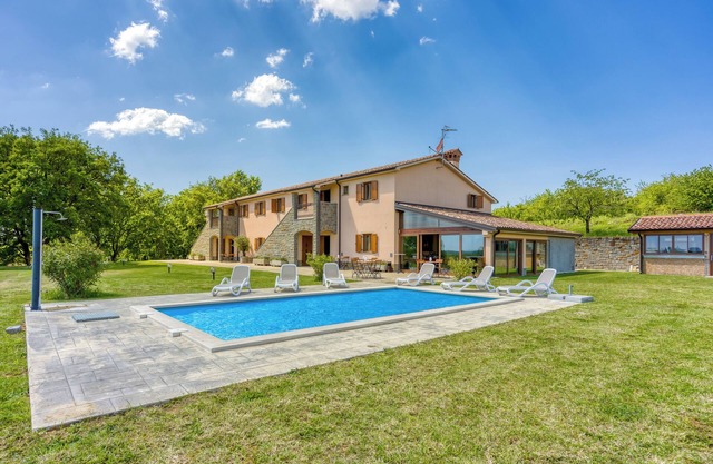Grad Inn Boutique Villa Suite Thyme, Gračišče, Slovenia