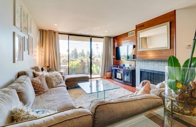 Granada Hills Condo with Community Pool and Workspace