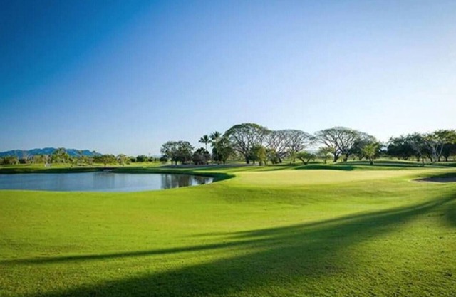 Grand Luxxe 2-BD Villa. Spectacular views and services