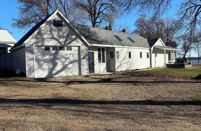 Great 3 bedroom home on Lost Island lake with an amazing lake view.