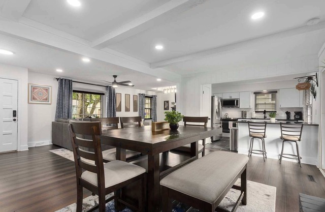 Great Large Home|Fenced Yard|Sleeps11|King Beds