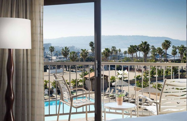 Great Value! Pet-Friendly Comfort Close to Venice Beach Boardwalk