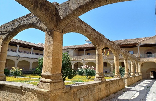 Gredos Norte Aldea con 70 Habitantes