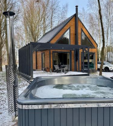 Greenwood I - Dom z Jacuzzi i furtką do lasu