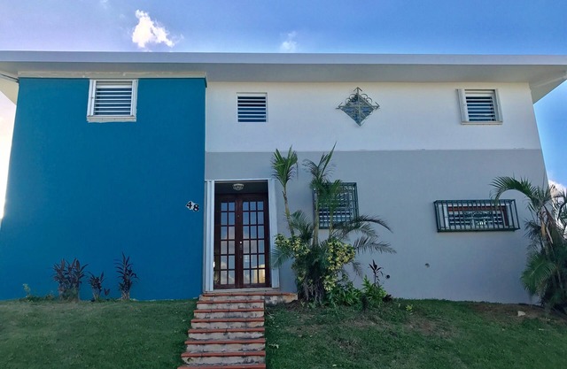 Hacienda Margarita—Private Pool, Amazing Views, Pickleball, Large Home!