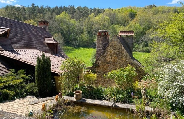 Hameau de Paix Avec Charme