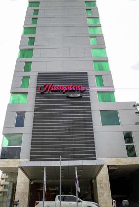 Hampton 