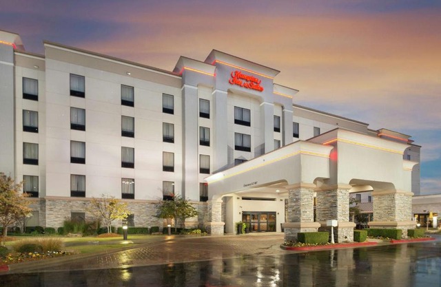 Hampton Inn and Suites Tulsa/Catoosa