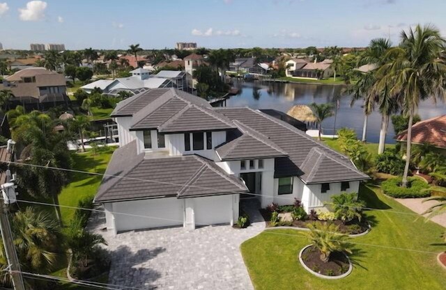 Happy Cape 60, a stunning 4-bedroom home in Cape Coral