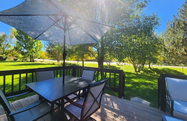 Happy Home - Sunny and Clean House near Downtown
