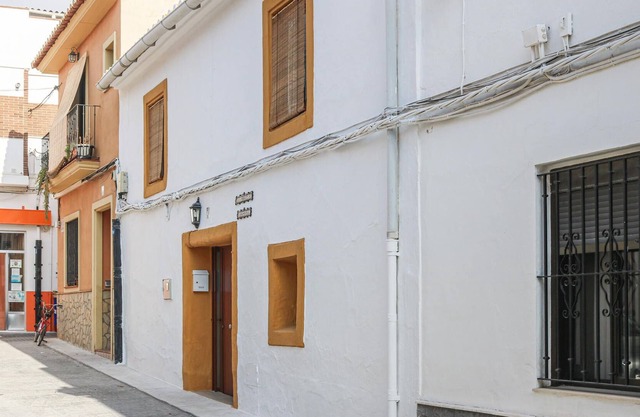 Have you been wanting to get away but not to a typical overrun resort? Estivella is the perfect plac