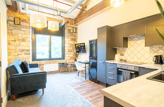 Hayy ApartHotels Stanley Mill Cozy Corporate Stay