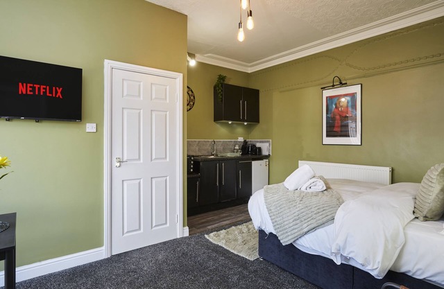 Hayy Studio Leeds Road Ideal for Work Trips