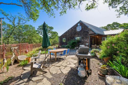 Healdsburg Home with Magnificent Vineyard View home