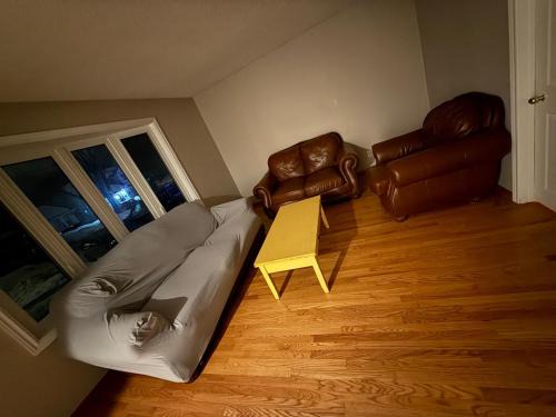 HEAVY PRICE CUT-BOOK NOW!- Next to Airport, Downtown,Transit