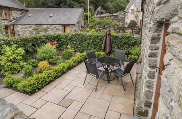 Hendoll Cottage 2