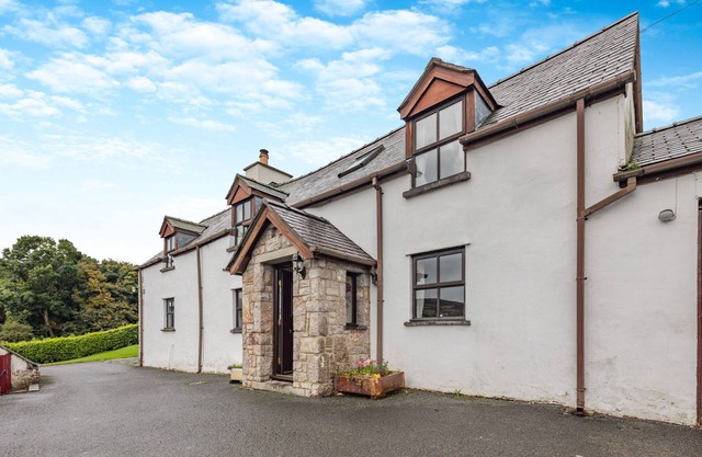 Hendy - Three Bedroom House, Sleeps 6