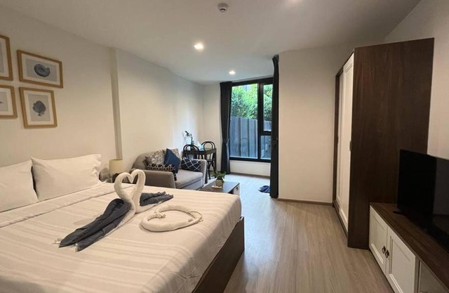 Hi Ended Studio 28 sqm Fully Furnished Apartment