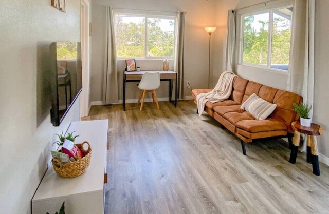 Hibiscus Retreat, Full Kitchen, Lanai, Parking