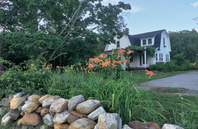 Hidden Gem in White Mtn: Pet Friendly and close to Hiking and ATV trails