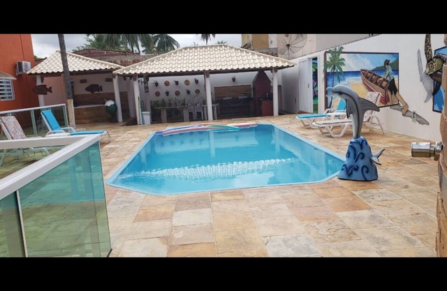High luxury house, swimming pool, sauna, mini soccer field, games room, 5QT