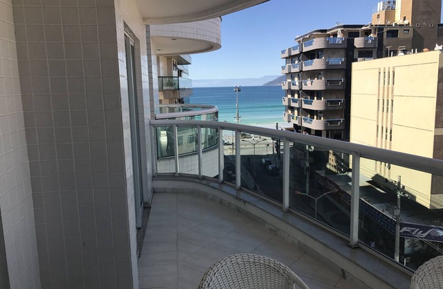 High Standard Apartment with 3 Suites 30 Meters from Praia do Forte