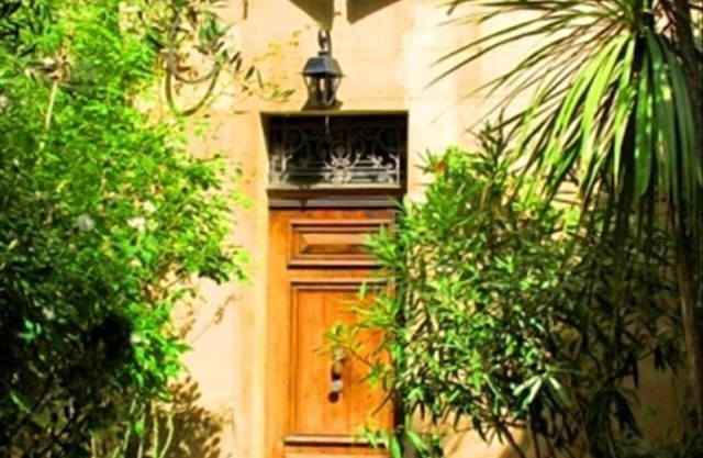 Historic Center: Classic Town House Apt., Elegant, Calm, Sunny With Garden Views