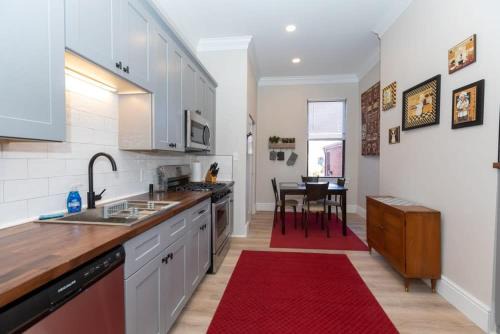 Historic & Sophisticated Walk to Casino Stadiums