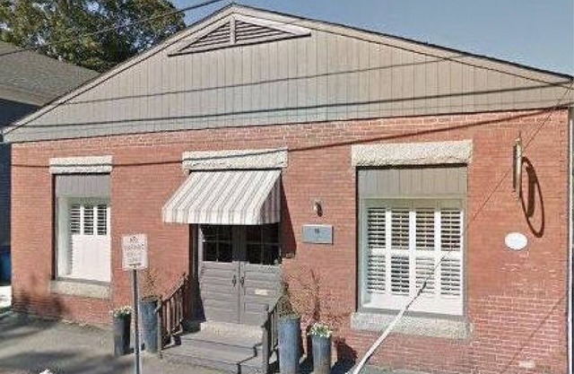 Historic Waterfront District., for lovers of art, restaurants, unique shops, nn