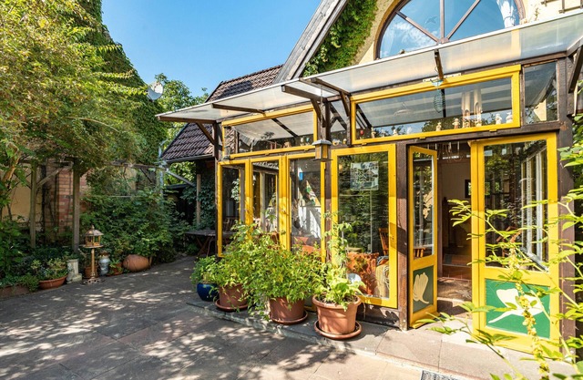 Holiday Apartment 'Im Haus Ginkgo' with Shared Pool, Shared Terrace and Wi-Fi