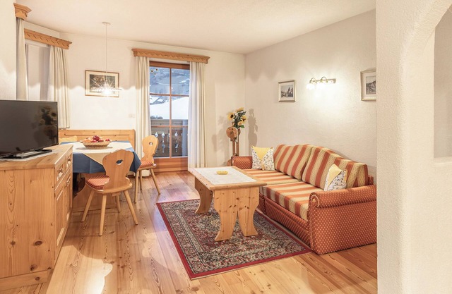 Holiday Apartment "Désirée Luianta" with Balcony, Mountain View and Wi-F