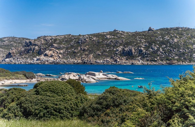 Holiday Apartment 'Tommaso' with Private Terrace, Shared Garden, Wi-Fi