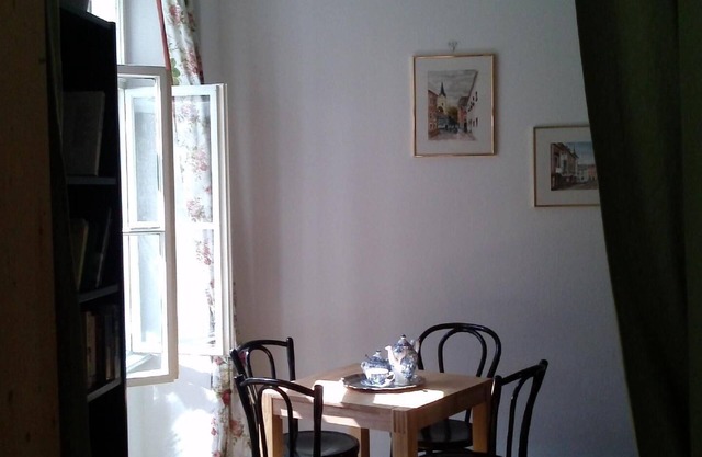 Holiday apartment Vienna for 1 - 4 persons with 2 bedrooms - Holiday apartment in one or multi-famil