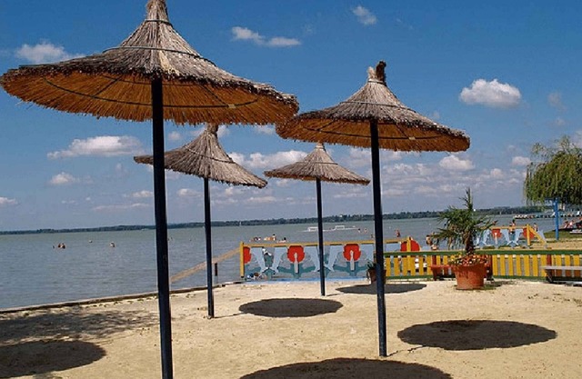 Holiday apartment with pool and children's playground