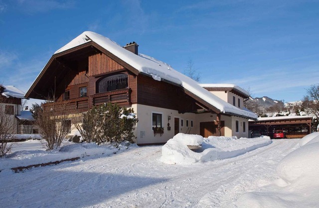 Holiday apartment with barbecue