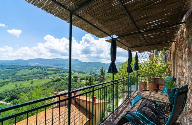 Holiday Home in Montecastelli with River Views