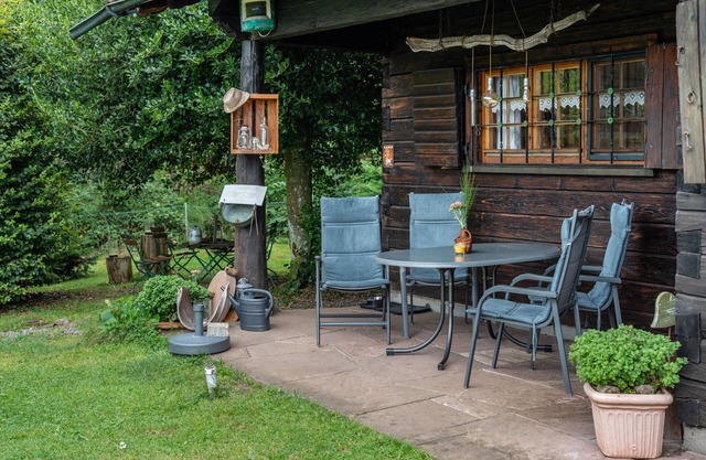 Holiday Home 'Blockhaus Paepke' with Private Terrace and Private Garden