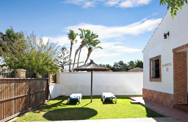 Holiday Home "Casa Alberto" On the Beach with Terrace, Garden and Wi-Fi