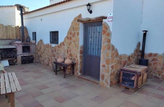 Holiday Home Cueva Picoesquina with Mountain View, Garden & Wi-Fi