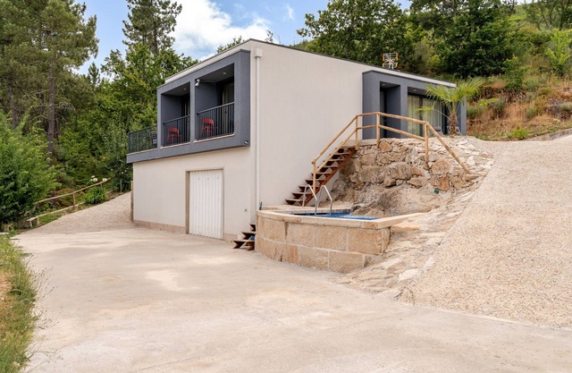 Holiday Home 'Felicidade' with Mountain View, Wi-Fi and Air Conditioning
