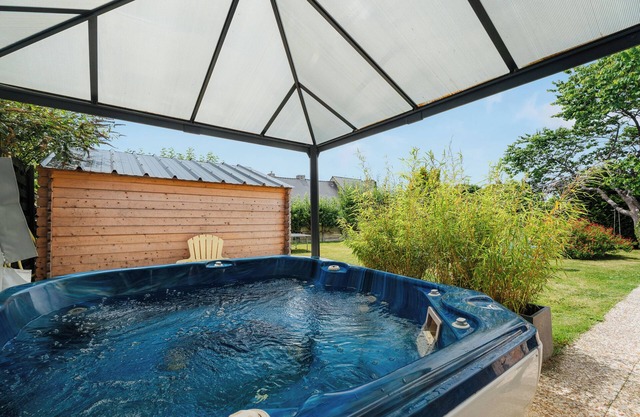 Holiday Home 'Gîte De La Tour' with Private Garden and Wi-Fi