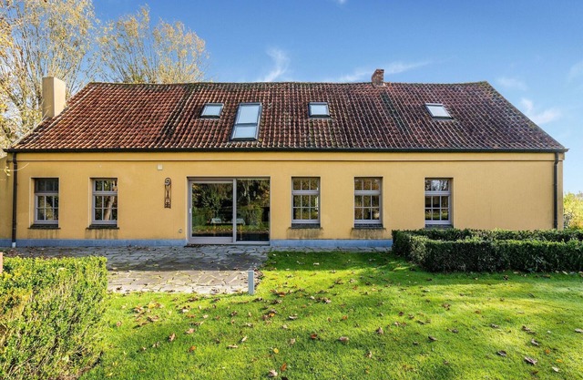 Holiday home Het Zuidgoed with garden