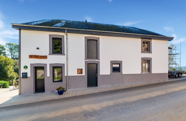 Holiday Home in Houffaliz with Garden
