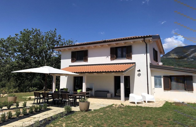 Holiday Home in Tuscany with Pool & Views