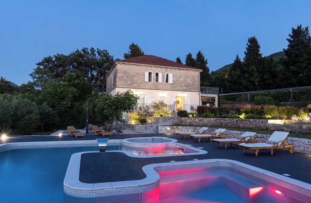Holiday Home Korda with a magnificent swimming pool