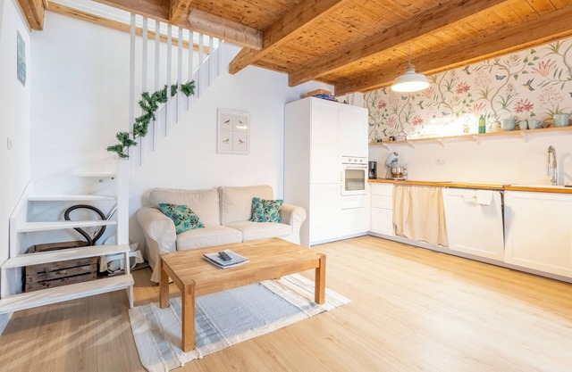 Holiday Home 'Maison 6pers 20m Plage' with Private Terrace and Wi-Fi