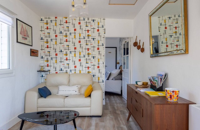 Holiday Home 'Petite Maison Cosy' with Private Terrace and Wi-Fi