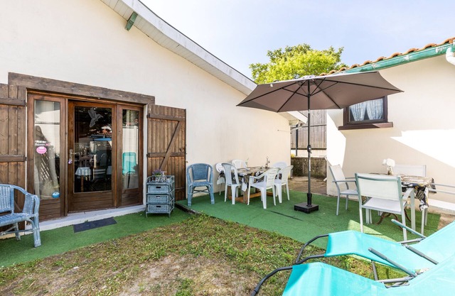 Holiday Home "Villa Cote Atlantique" with Private Terrace & Wi-Fi