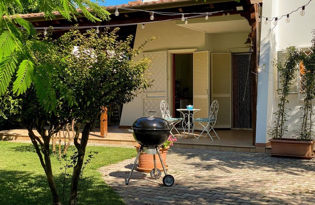 Holiday Home 'Villa Nel Parco Naturale Di Ugento' with Private Garden and Air Conditioning